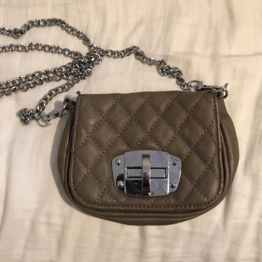 The cutest Small gray purse